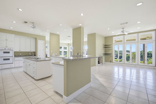 5916 Forest Highlands Drive, Fort Worth, TX 76132