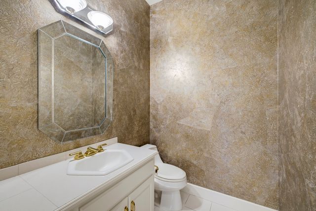 5916 Forest Highlands Drive, Fort Worth, TX 76132