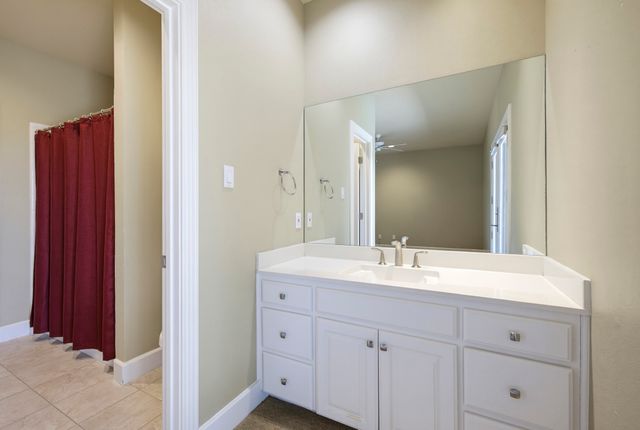 5916 Forest Highlands Drive, Fort Worth, TX 76132
