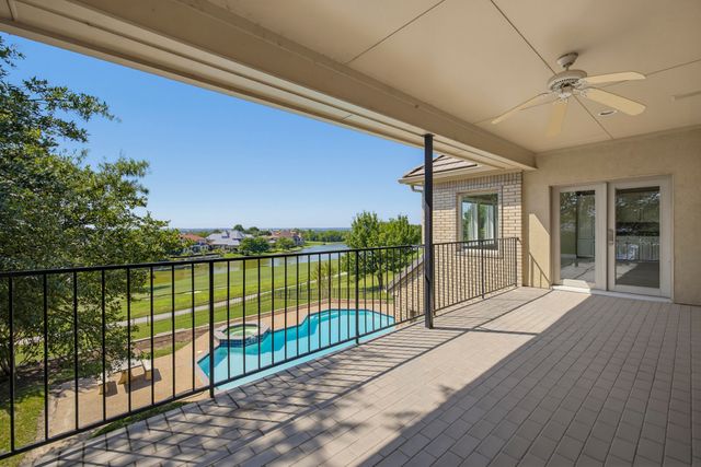 5916 Forest Highlands Drive, Fort Worth, TX 76132