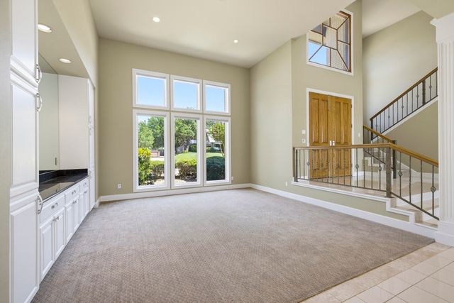 5916 Forest Highlands Drive, Fort Worth, TX 76132