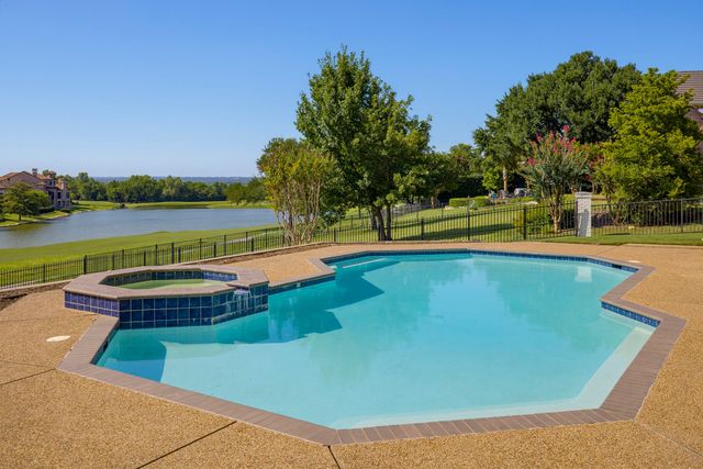5916 Forest Highlands Drive, Fort Worth, TX 76132