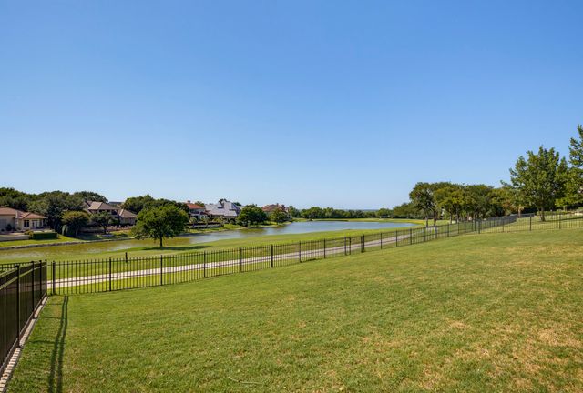 5916 Forest Highlands Drive, Fort Worth, TX 76132