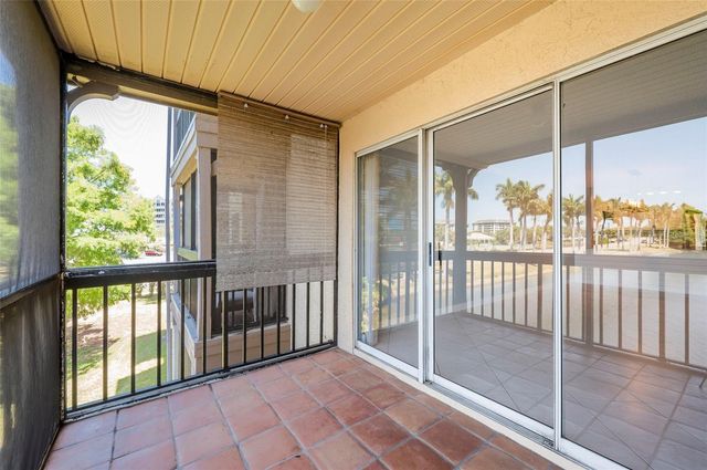 2400 FEATHER SOUND DRIVE 1125, Clearwater, FL 33762