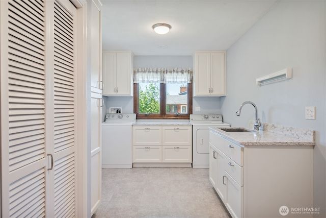 18 Island View Lane, Cathlamet, WA 98612