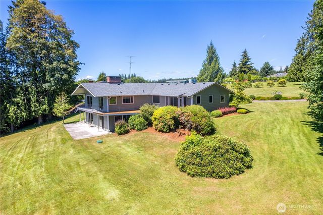 18 Island View Lane, Cathlamet, WA 98612