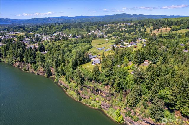 18 Island View Lane, Cathlamet, WA 98612