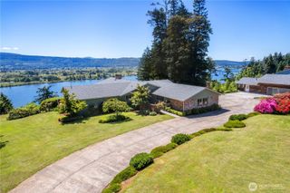 18 Island View Lane, Cathlamet, WA 98612
