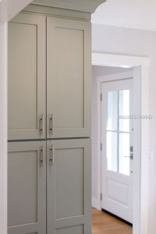 4 Possum Ln, Hilton Head Island, SC 29928