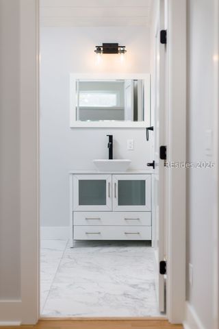 4 Possum Ln, Hilton Head Island, SC 29928