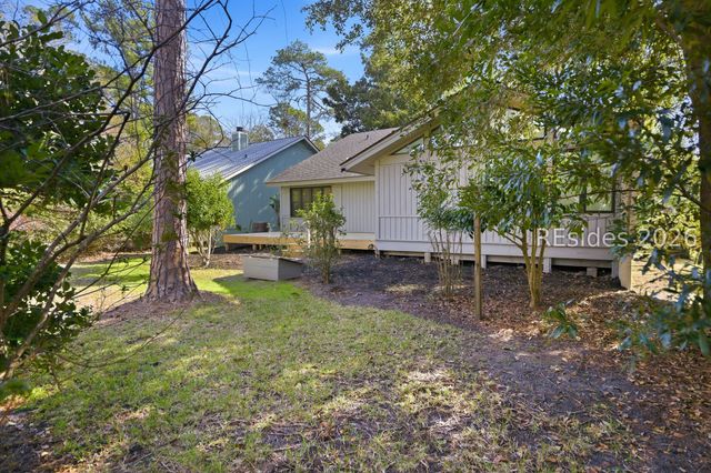 4 Possum Ln, Hilton Head Island, SC 29928