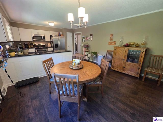 311 Forest Trace, Radcliff, KY 40160