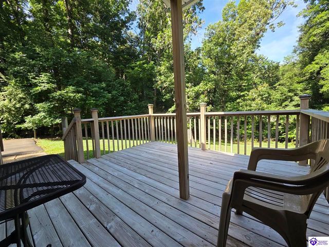 311 Forest Trace, Radcliff, KY 40160