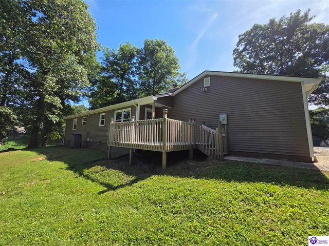 311 Forest Trace, Radcliff, KY 40160