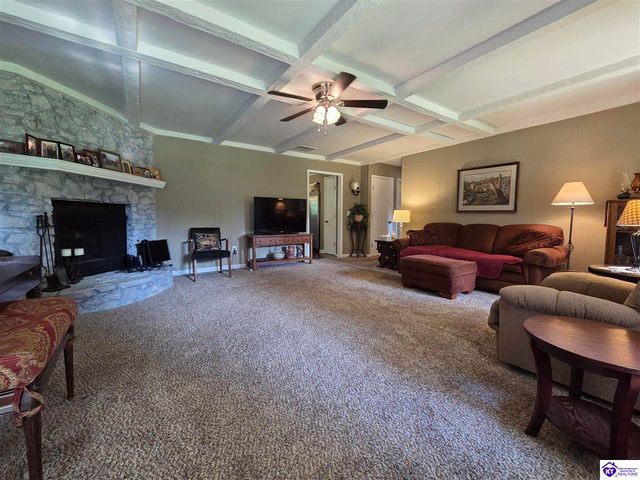 311 Forest Trace, Radcliff, KY 40160