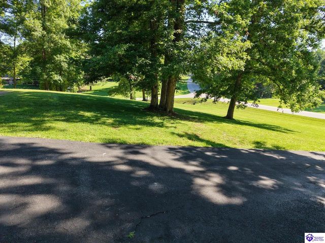 311 Forest Trace, Radcliff, KY 40160
