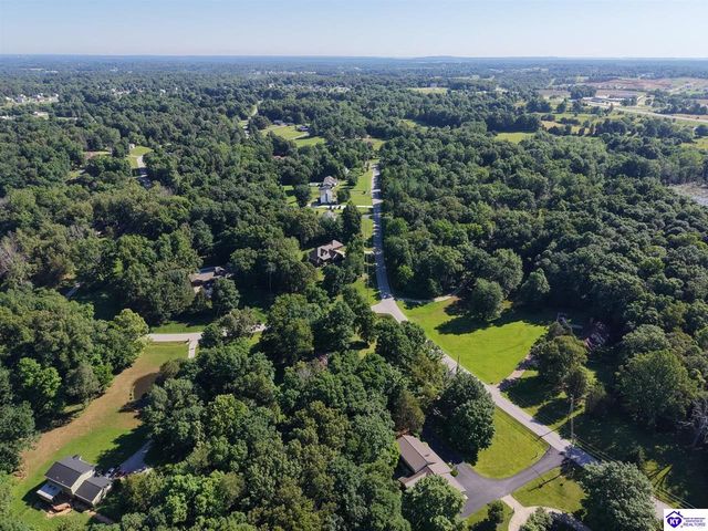 311 Forest Trace, Radcliff, KY 40160