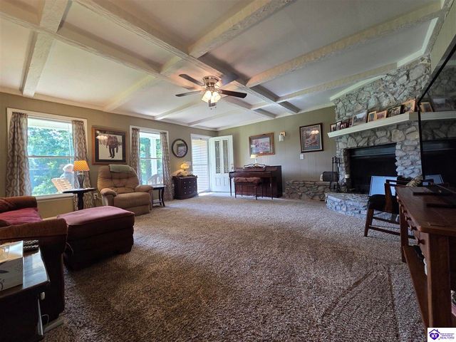 311 Forest Trace, Radcliff, KY 40160