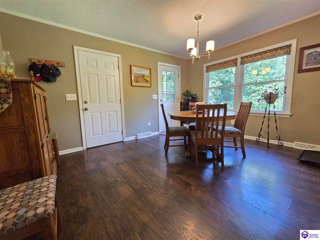 311 Forest Trace, Radcliff, KY 40160