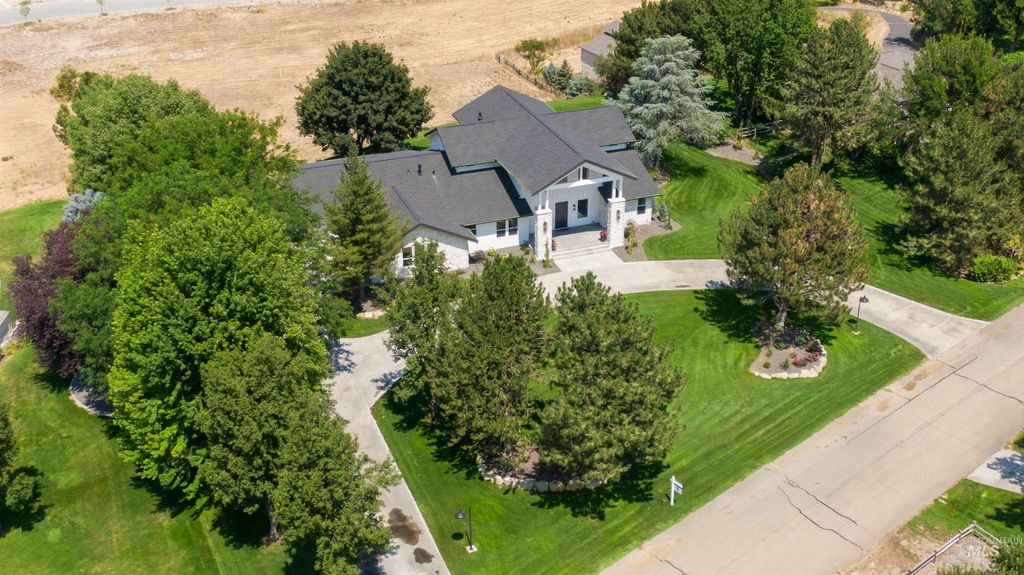 1458 W Sandy Ct, Meridian, ID 83646