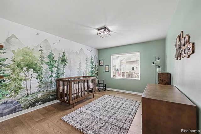 950 Sloane Court, White Lake, MI 48386