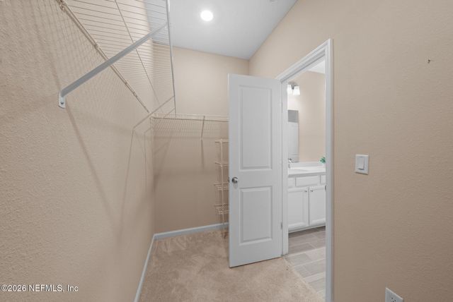 9544 LOVAGE Lane, Jacksonville, FL 32219