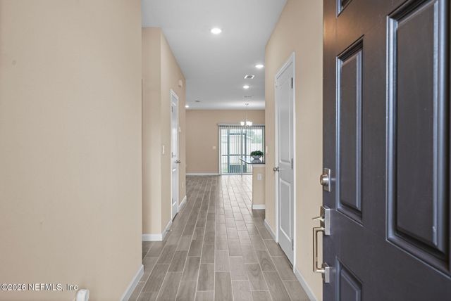 9544 LOVAGE Lane, Jacksonville, FL 32219