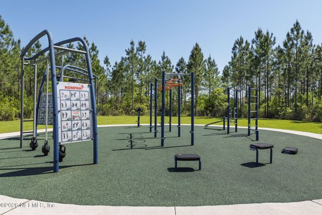 9544 LOVAGE Lane, Jacksonville, FL 32219