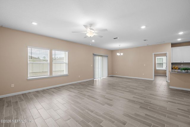 9544 LOVAGE Lane, Jacksonville, FL 32219