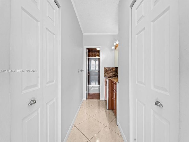 500 Bayview Dr 1421, Sunny Isles Beach, FL 33160