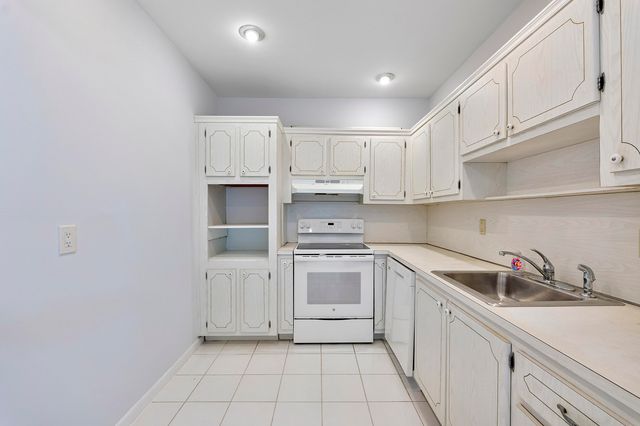 2851 S Ocean Boulevard 7 E, Boca Raton, FL 33432