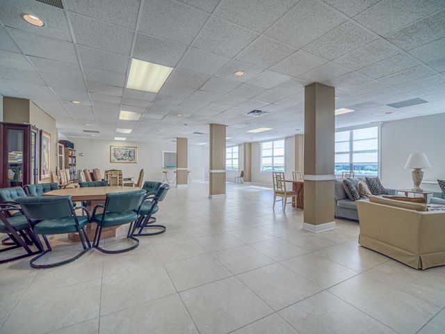 2851 S Ocean Boulevard 7 E, Boca Raton, FL 33432