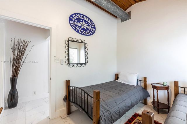 753 NE 81st St, Miami, FL 33138