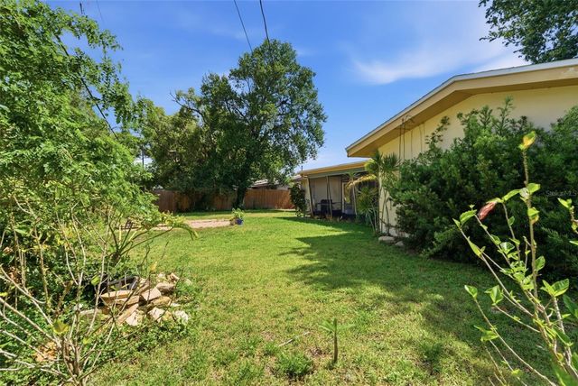 2050 DUNSTON COVE ROAD, Clearwater, FL 33755