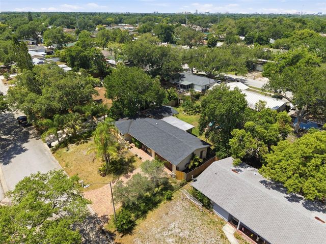 2050 DUNSTON COVE ROAD, Clearwater, FL 33755