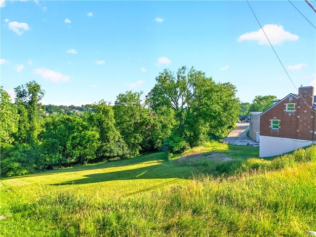 102 Payne Hill Rd, Jefferson Hills, PA 15025