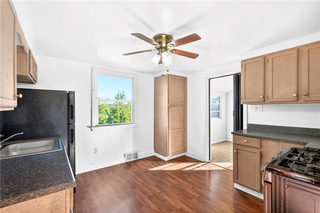 102 Payne Hill Rd, Jefferson Hills, PA 15025
