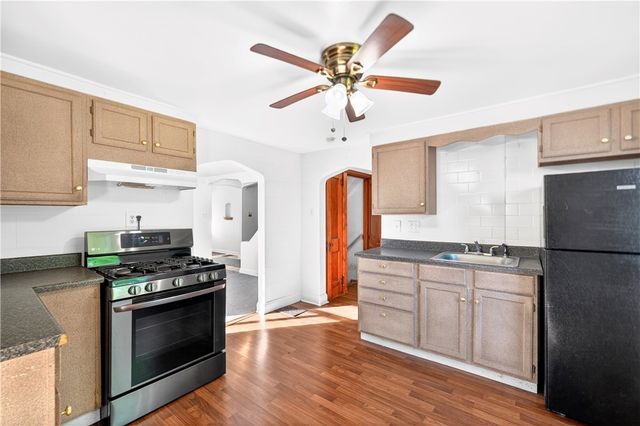 102 Payne Hill Rd, Jefferson Hills, PA 15025