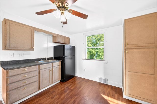 102 Payne Hill Rd, Jefferson Hills, PA 15025