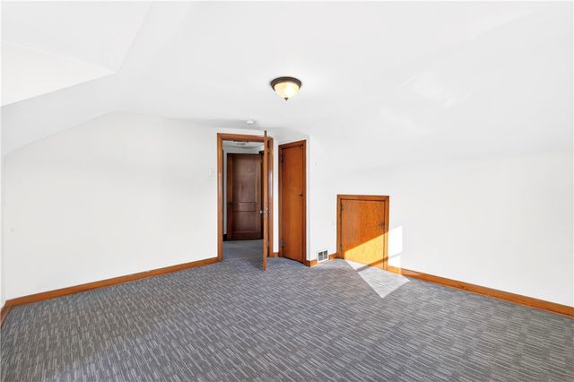 102 Payne Hill Rd, Jefferson Hills, PA 15025