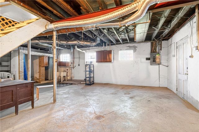 102 Payne Hill Rd, Jefferson Hills, PA 15025