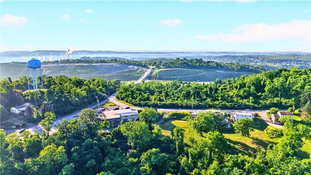 102 Payne Hill Rd, Jefferson Hills, PA 15025