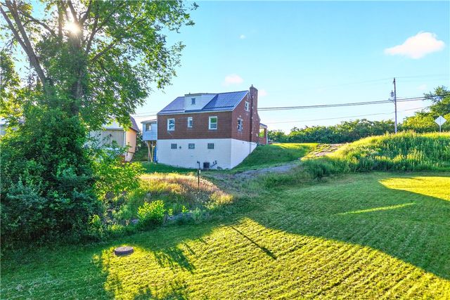 102 Payne Hill Rd, Jefferson Hills, PA 15025