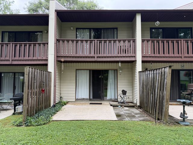 72 Wilshire Heights Dr, Crossville, TN 38558