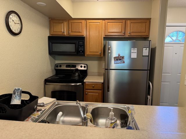 72 Wilshire Heights Dr, Crossville, TN 38558