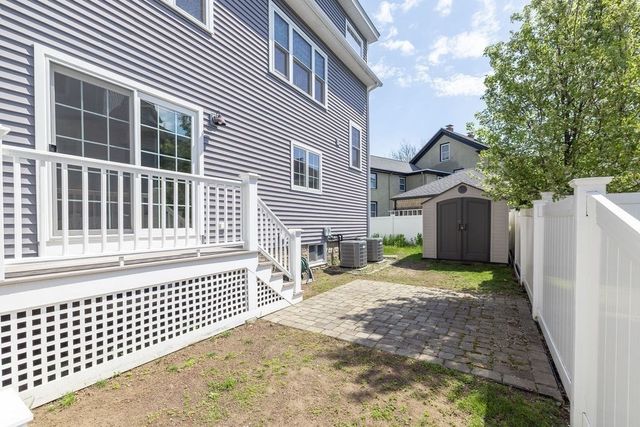 60-62 Maynard St 1, Arlington, MA 02474