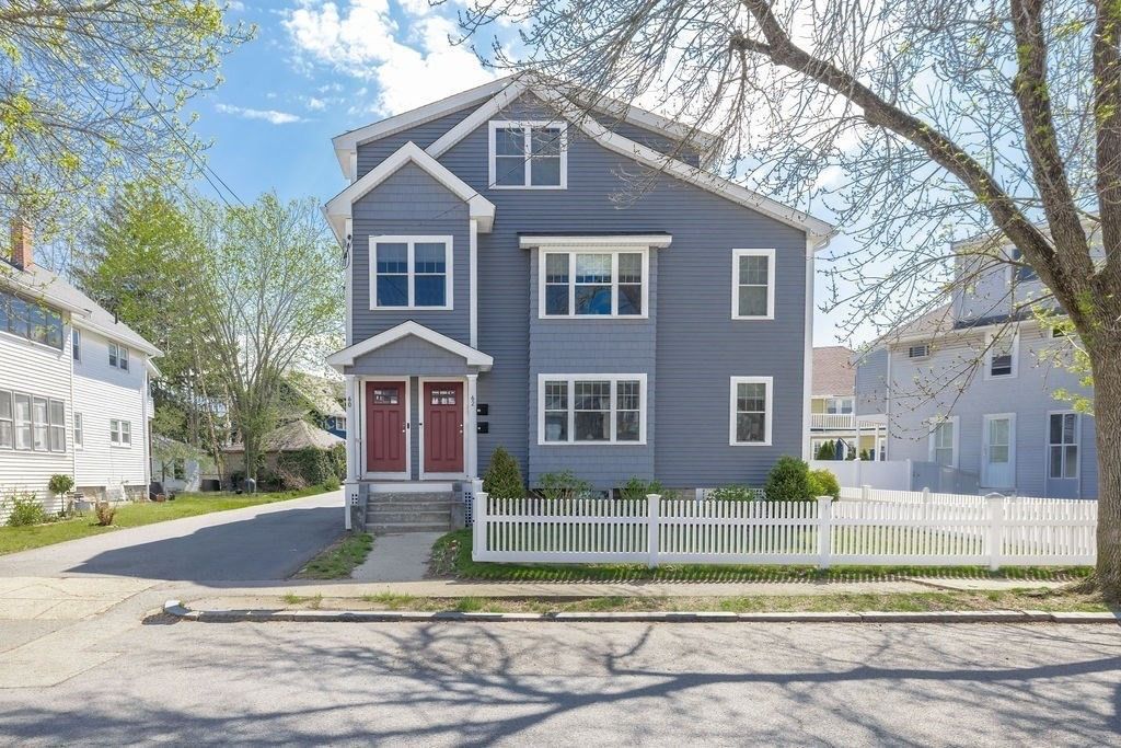 60-62 Maynard St 1, Arlington, MA 02474