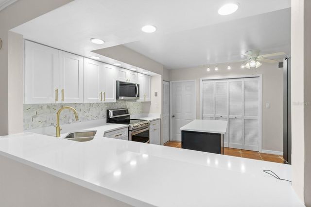 182 HERON BAY CIRCLE, Lake Mary, FL 32746