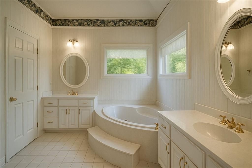 Image 30 of property listing at 4070 RUNNYMEDE Drive SW, Lilburn, GA 30047