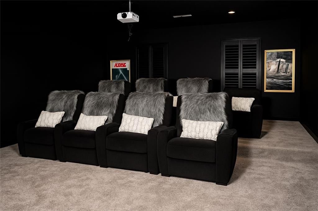 Image 36 of property listing at 4070 RUNNYMEDE Drive SW, Lilburn, GA 30047